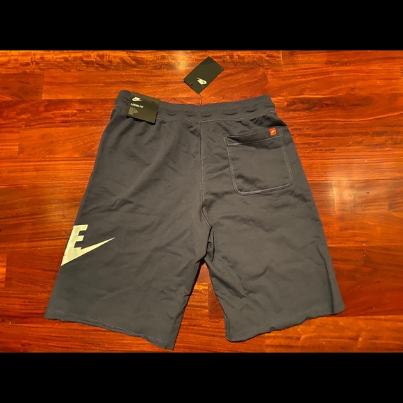 Nike Sportswear French Terry Shorts Medium NWT - Picture 2 of 2